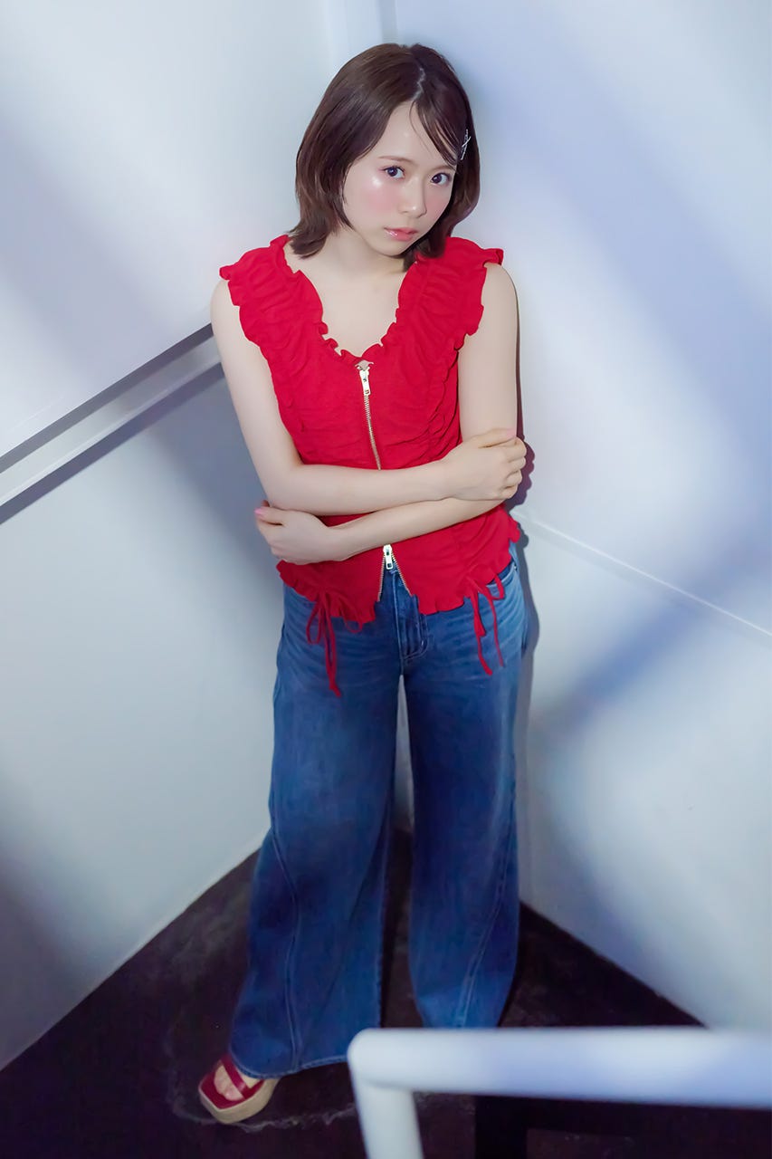 【AKB48 倉野尾成美さん着用アイテム】フロントジップノースリブラウス RED S