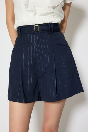 ベルト付きセンタープレスショートパンツ