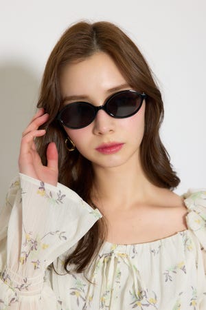 オーバルデザインアイウェア