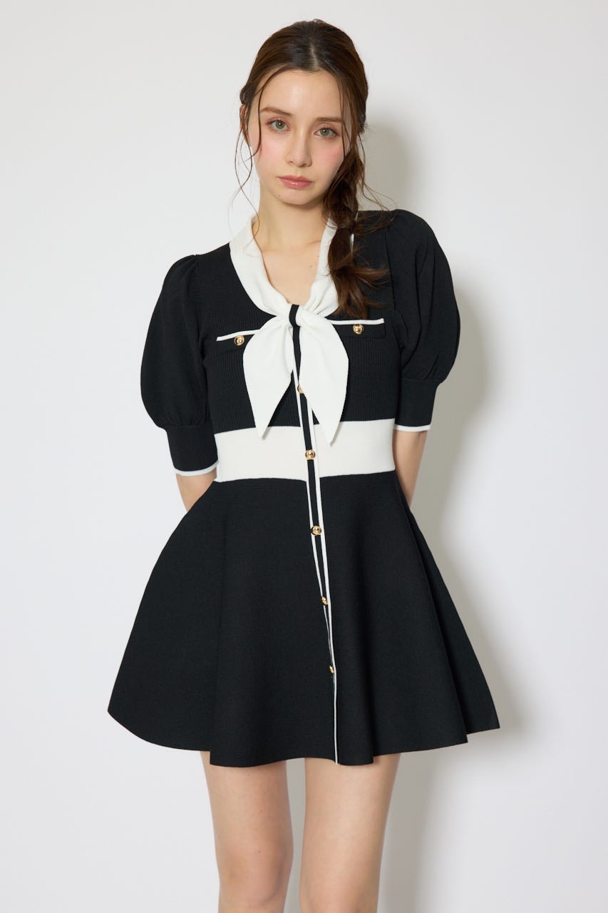 riendaのバイカラーパフスリーブミニニットワンピース