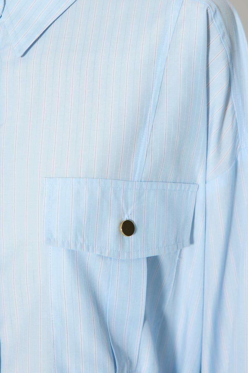 【1/25(日)23:59までSS先行予約会対象アイテム】ベルトディティールビッグシャツ 柄BLU FREE