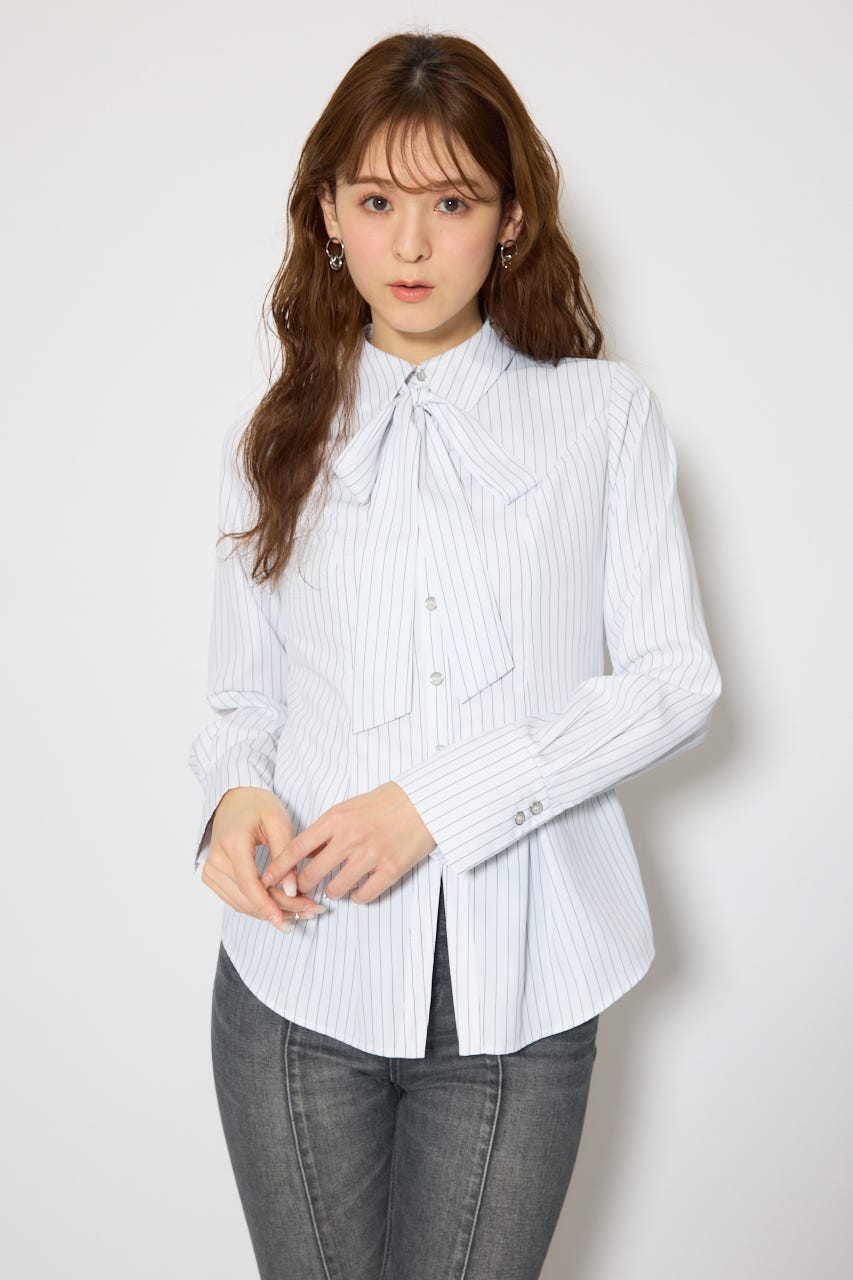 riendaのウエストシェイプボウタイシャツ