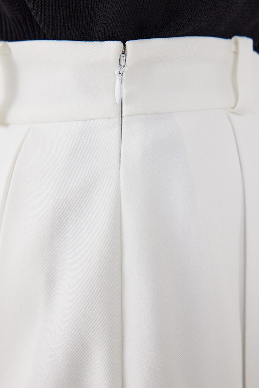 ボックスプリーツジャストウエストスコートショートパンツ WHT S