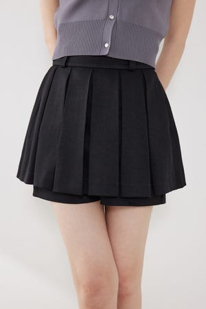 ボックスプリーツジャストウエストスコートショートパンツ