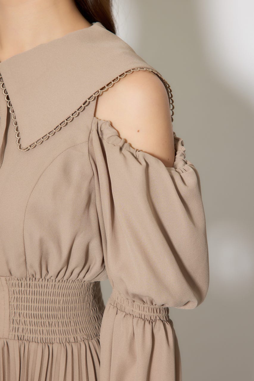 BIGカラープリーツフレアワンピース BEG FREE