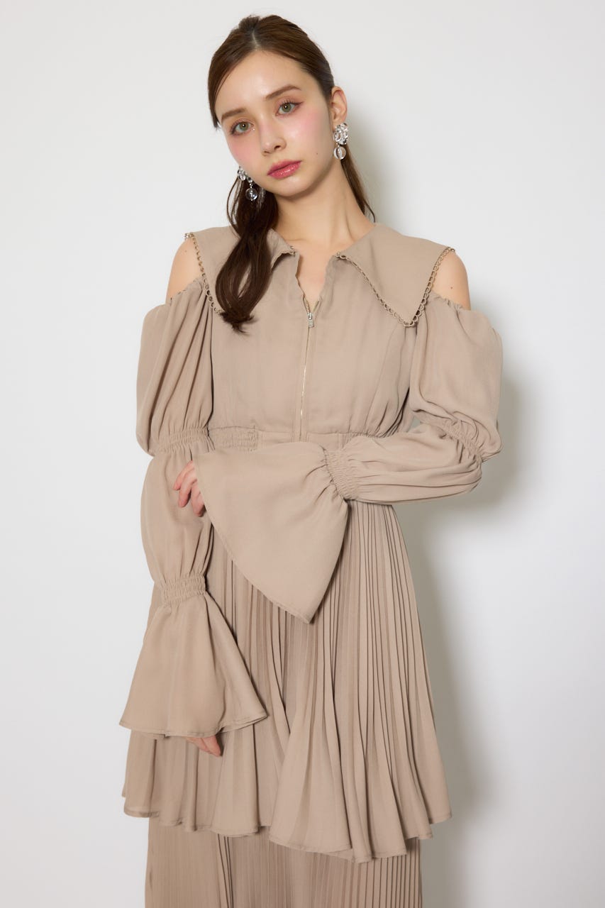 BIGカラープリーツフレアワンピース BEG FREE