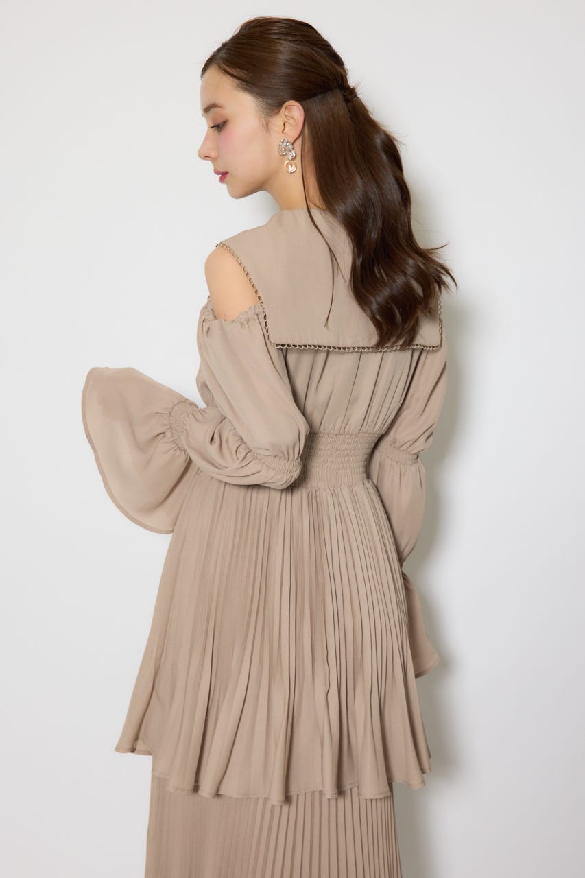 BIGカラープリーツフレアワンピース BEG FREE