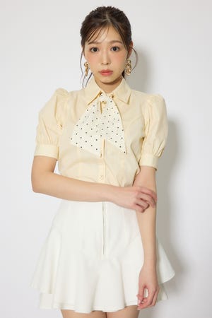 【森香澄さん着用】スカーフ付きハーフスリーブブラウス