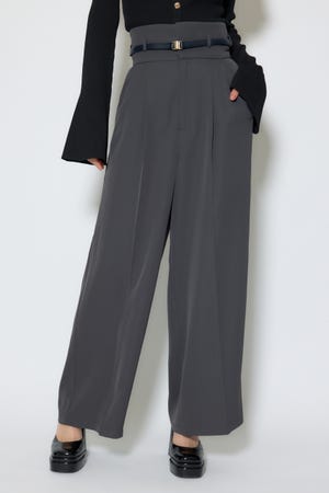 【1/25(日)23:59までSS先行予約会対象アイテム】ベルトポイントハイウエストワイドパンツ
