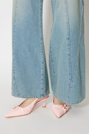 ベルトディテールスリングバックパンプス