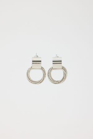 ファインループサークルピアス