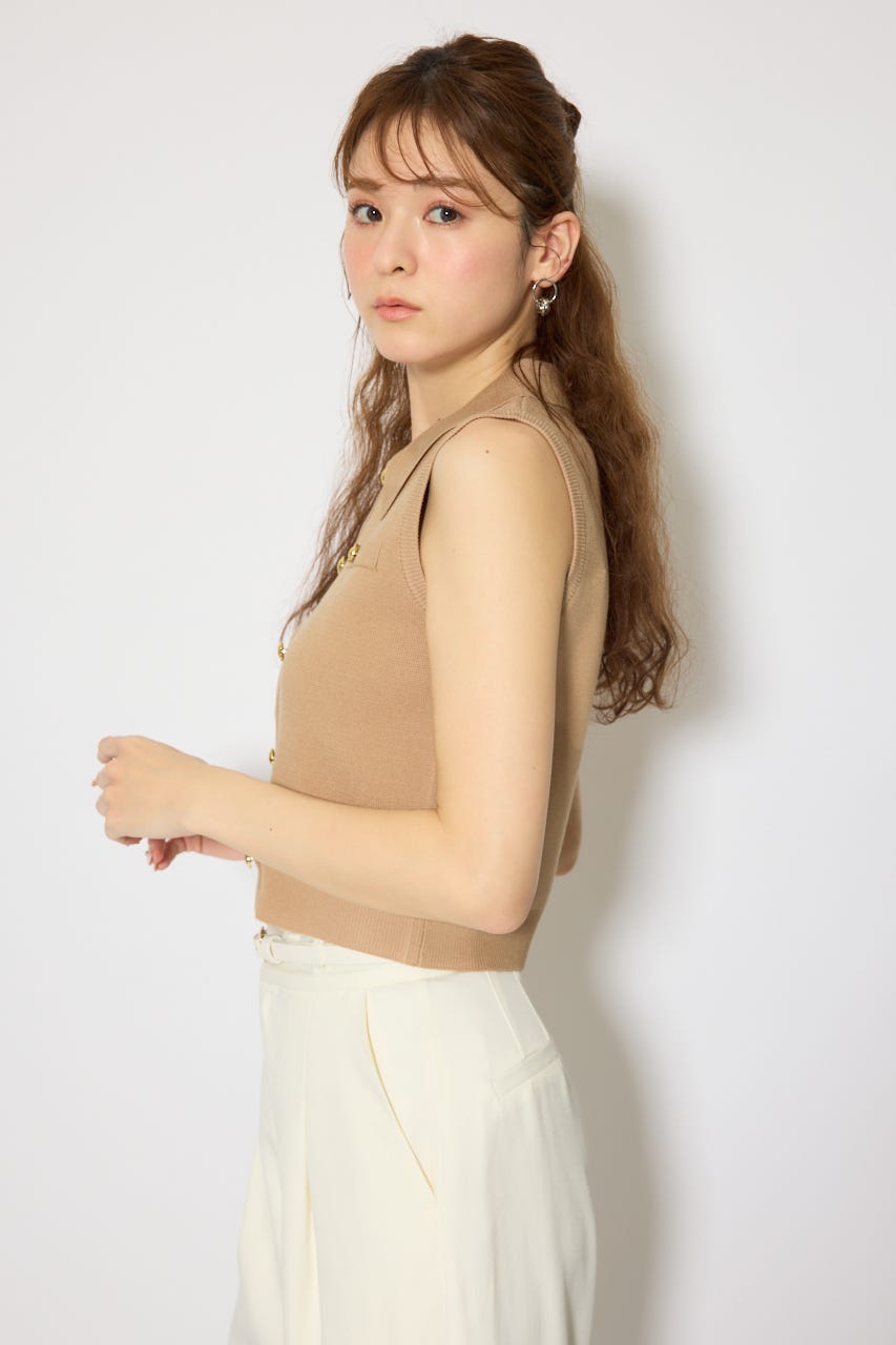 ゴールドボタンノースリニットトップス CAM FREE