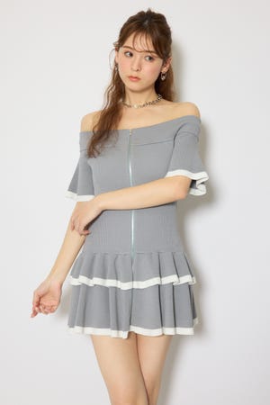 オフショルフロントジップニットミニワンピース