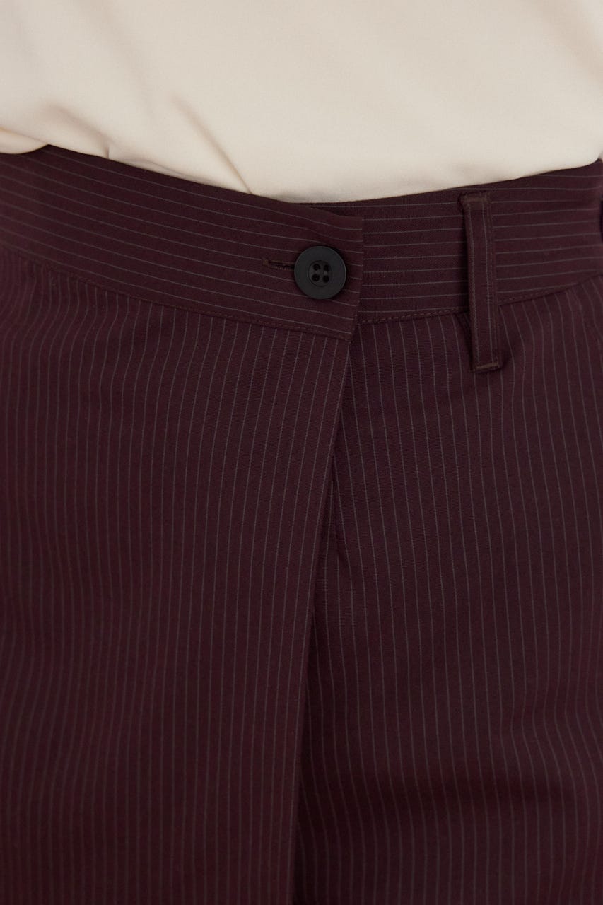 【一部店舗・WEB限定】【RIENDA GOLF】ラップデザインショートパンツ D/RED S