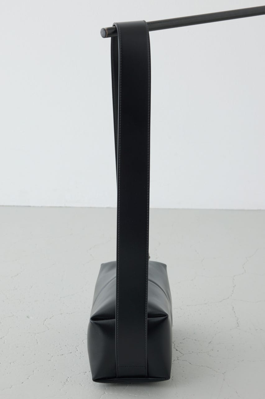 【WEB限定】スクエアショルダーバッグ BLK FREE