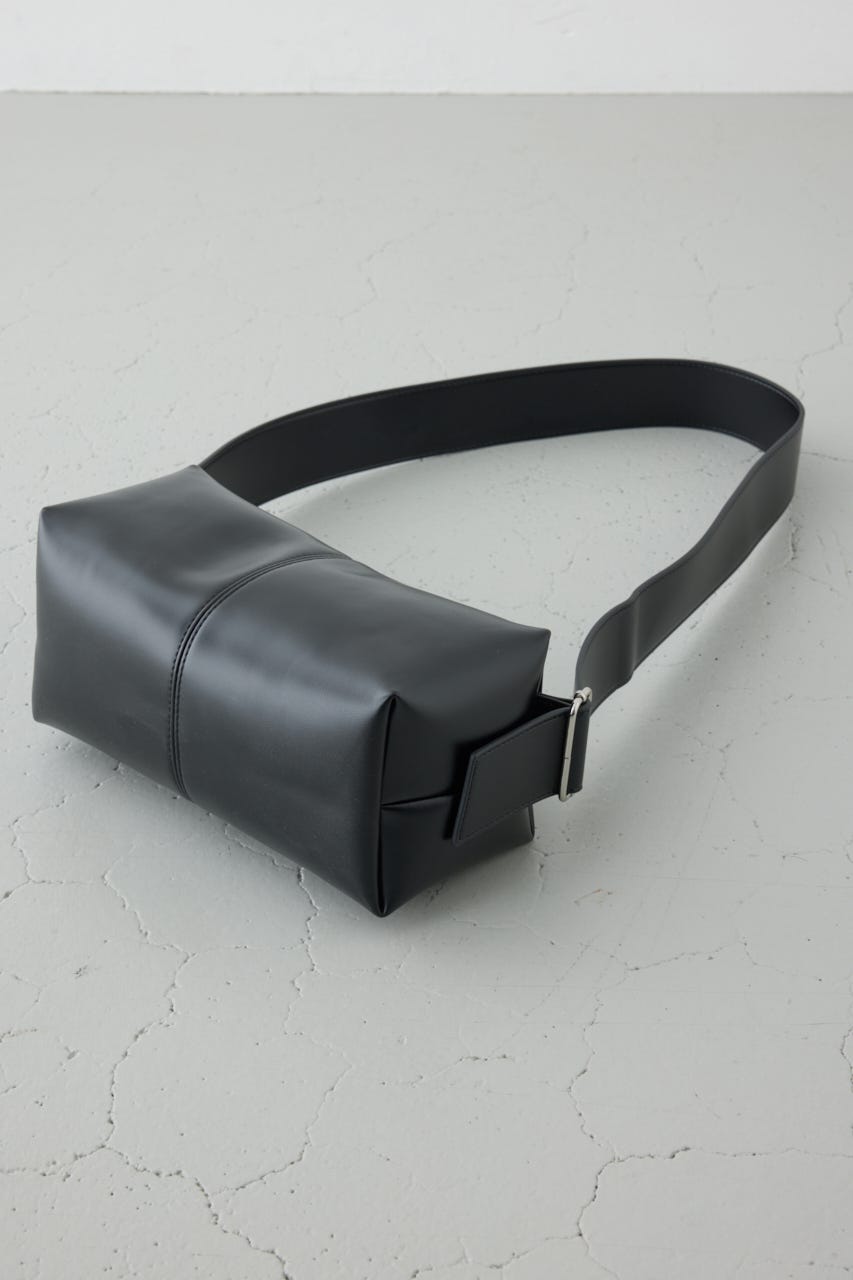 【WEB限定】スクエアショルダーバッグ BLK FREE