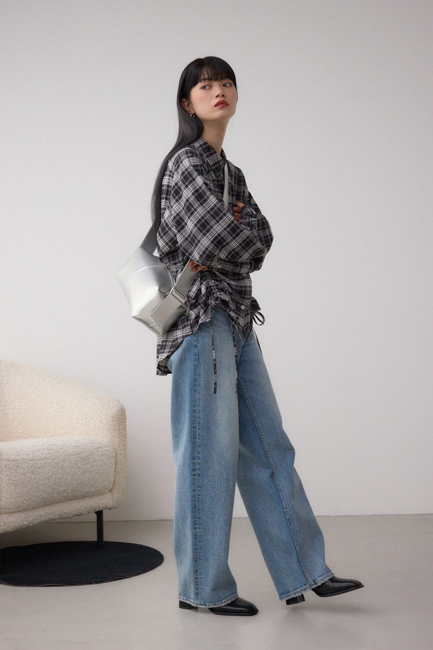 【WEB限定】スクエアショルダーバッグ SLV FREE