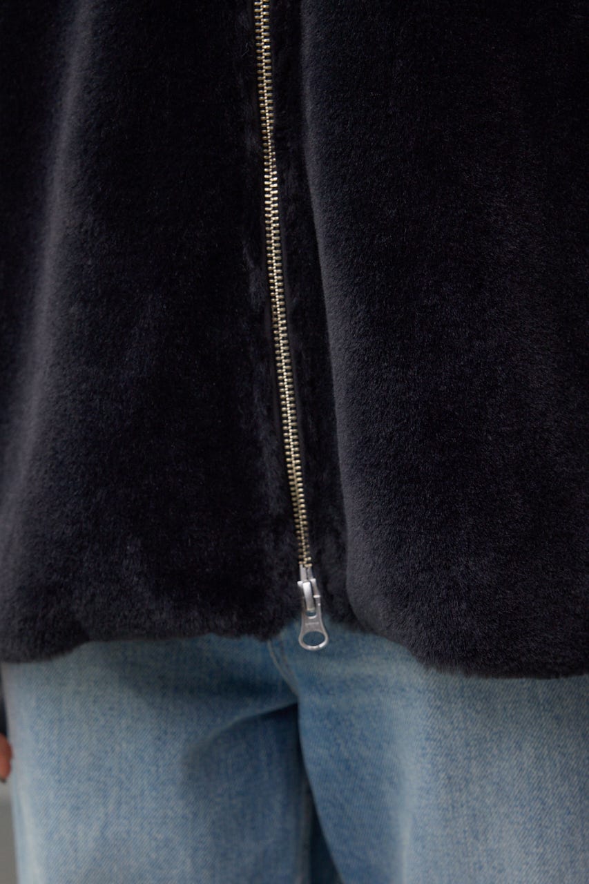 フードファーベスト BLK FREE