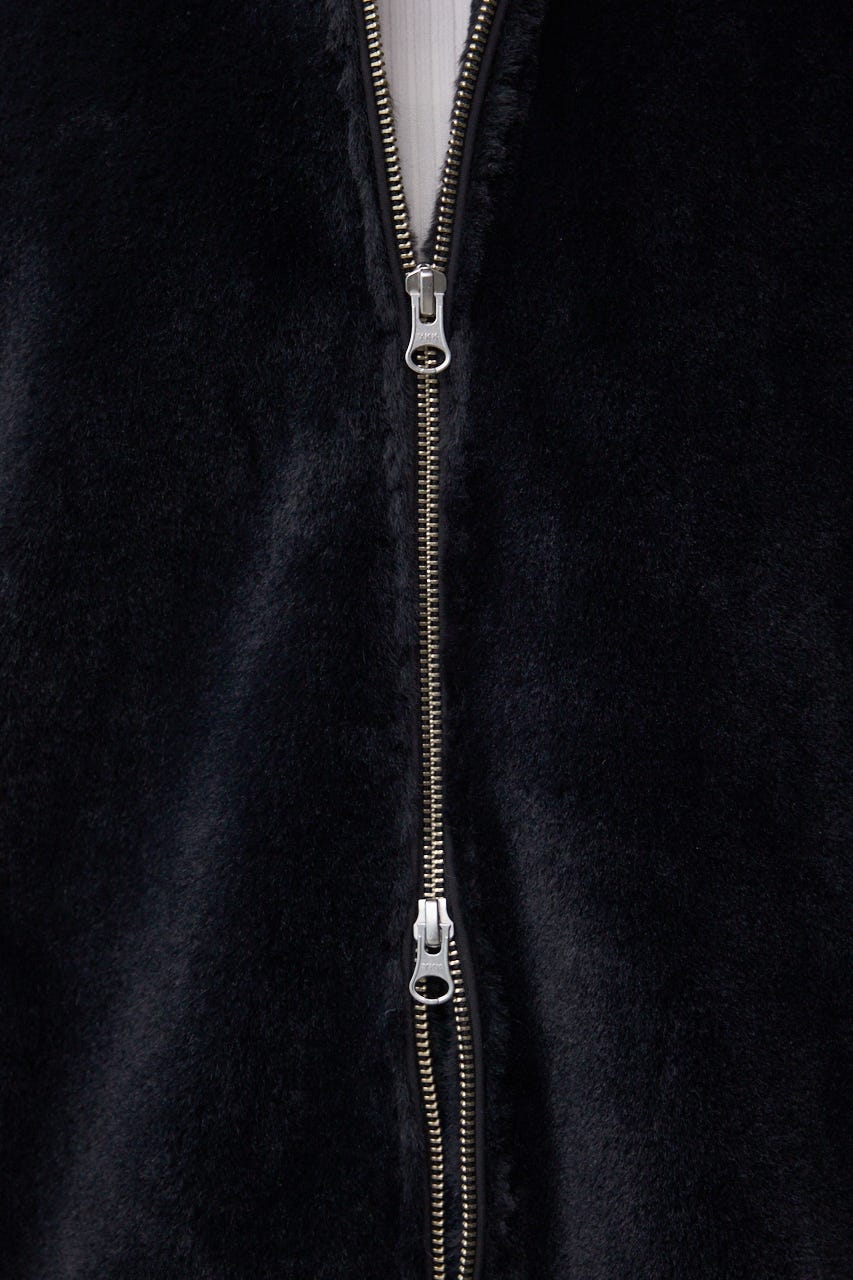 フードファーベスト BLK FREE