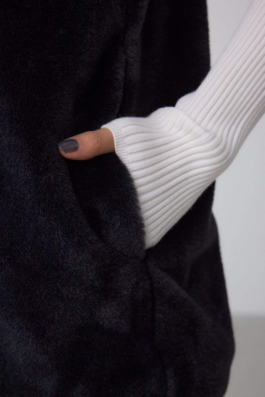 フードファーベスト BLK FREE