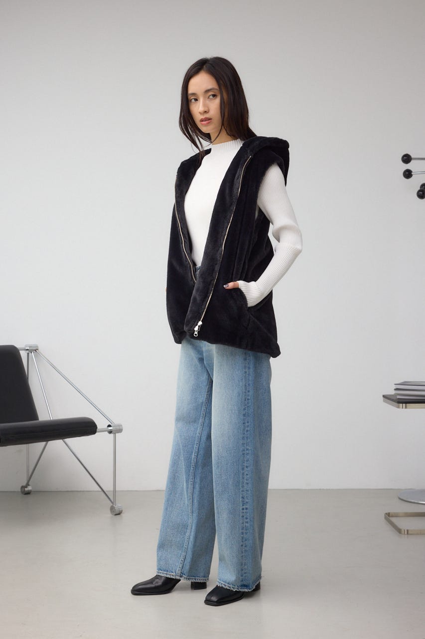 フードファーベスト BLK FREE