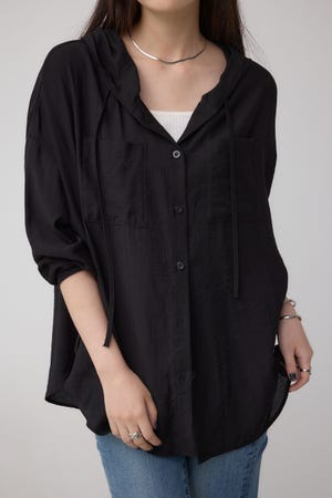 フード付きボタンシャツ