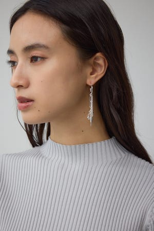 ツイストチェーンアシンメトリーピアス