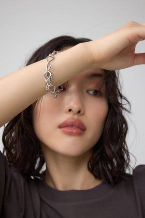 インフィニティチェーンブレスレット