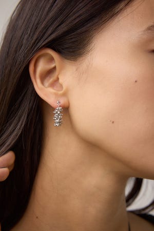 タイニーメタルボールピアス