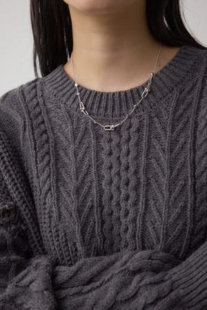 Uチェーンラインストーンネックレス