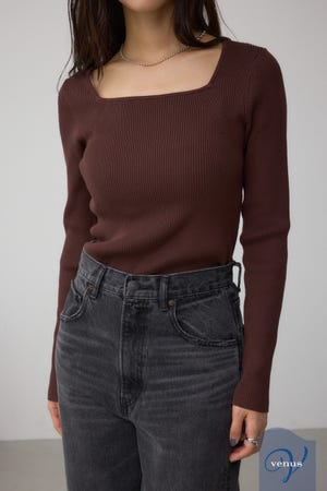 VENUSスクエアネックリブニット