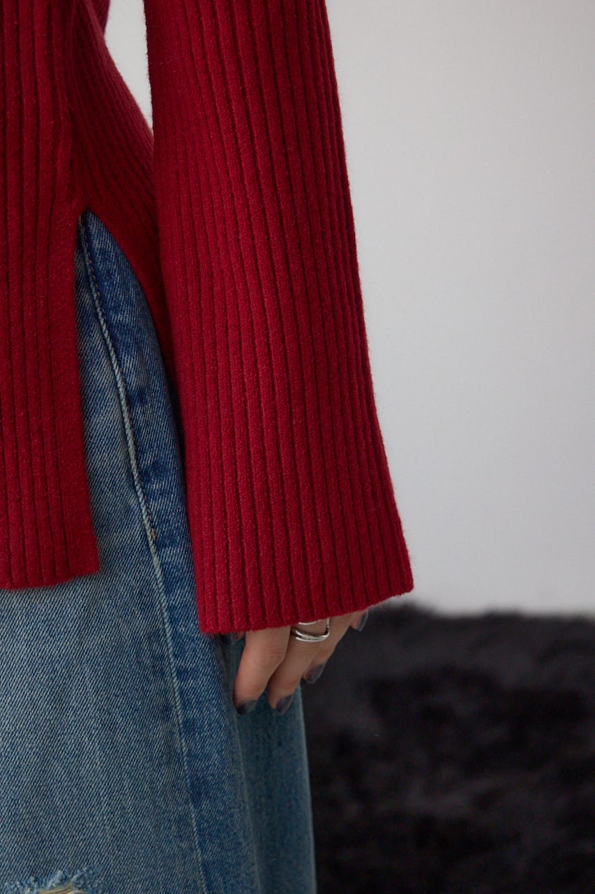 フーディーカーデ RED FREE