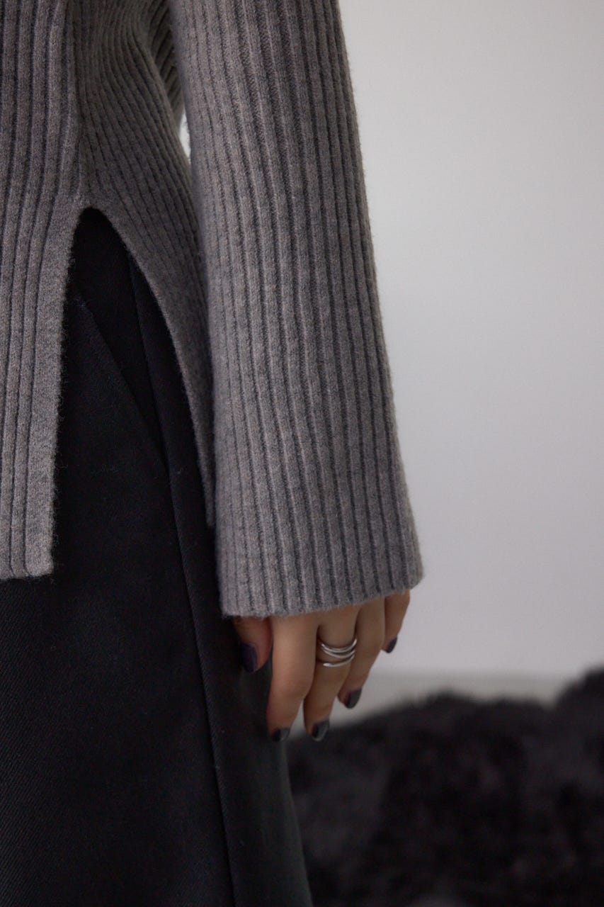 フーディーカーデ T.GRY FREE