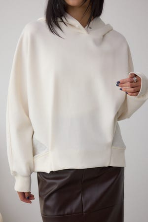 UNIVERSALOVERALL moussy フード付きパーカー ホワイト UNIVERSALOVERALL moussy フード付きパーカー ホワイト MOUSSY