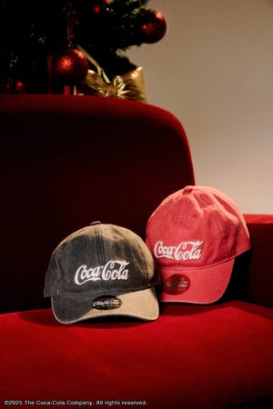 【Coca-Cola（R）｜AZUL】ロゴキャップ