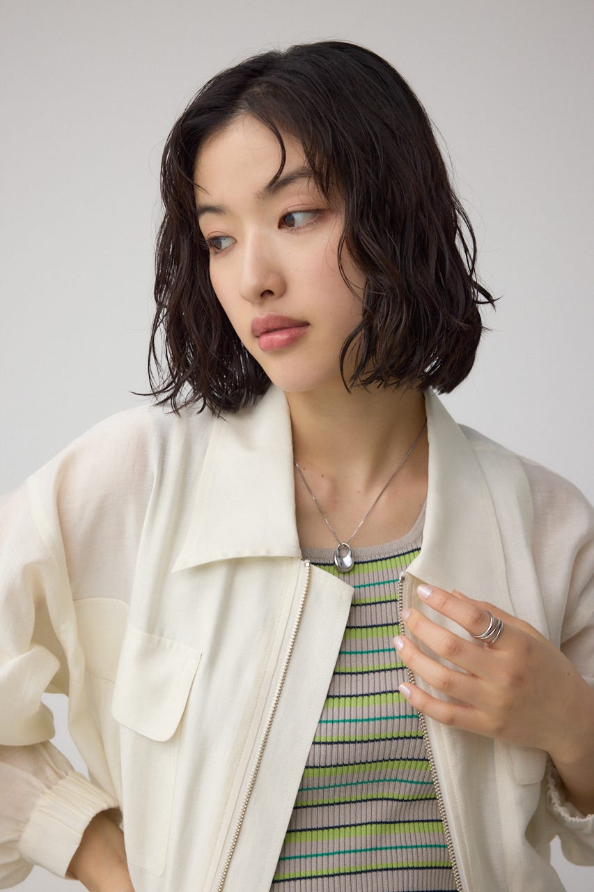 袖ギャザーショートブルゾン IVOY FREE