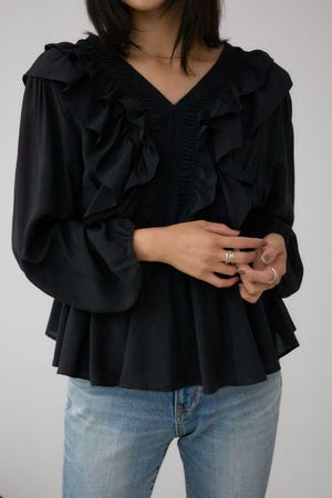 ラッフルショルダー長袖ブラウス
