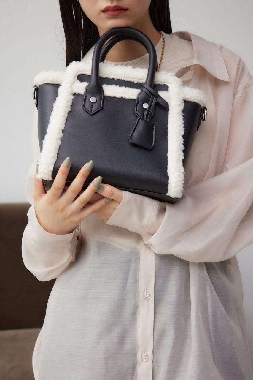 フェイクムートンハンドバッグ BLK FREE