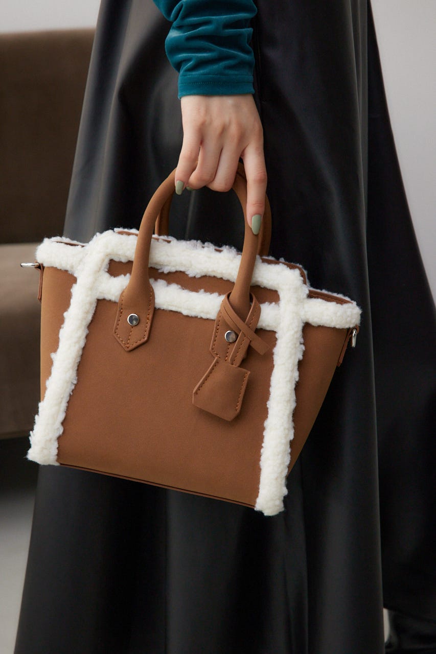 フェイクムートンハンドバッグ CAM FREE