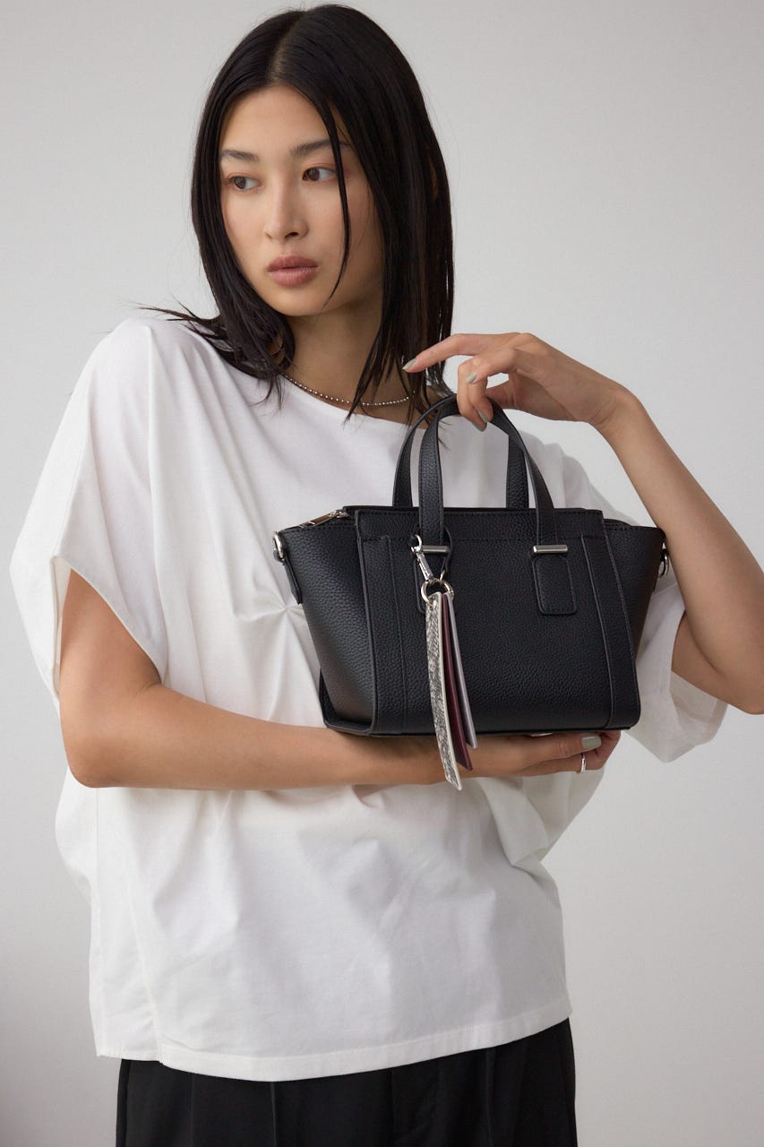 チャームセットトラペイズドバッグ BLK FREE