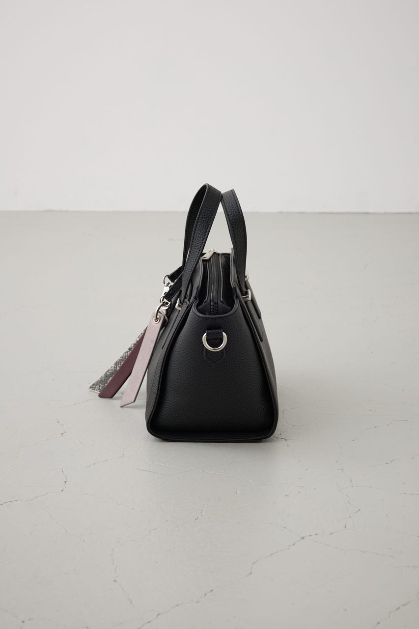 チャームセットトラペイズドバッグ BLK FREE