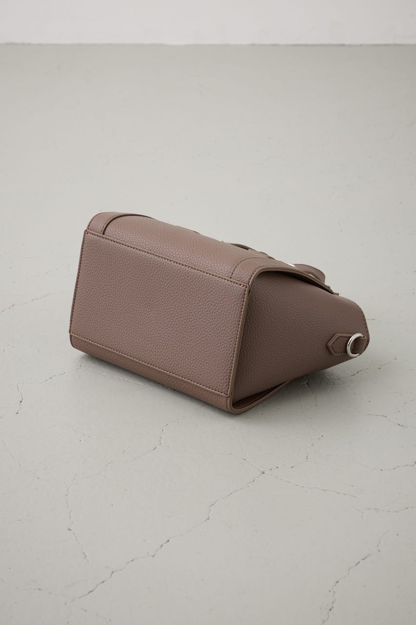 チャームセットトラペイズドバッグ MOCHA FREE