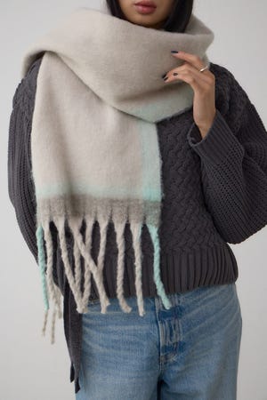 マルチデザインフラッフィーロングマフラー