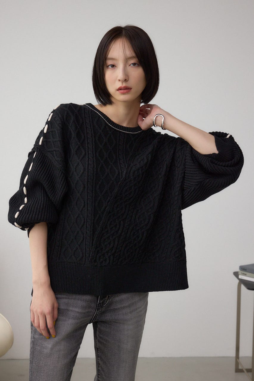 ステッチデザインケーブルニット BLK M
