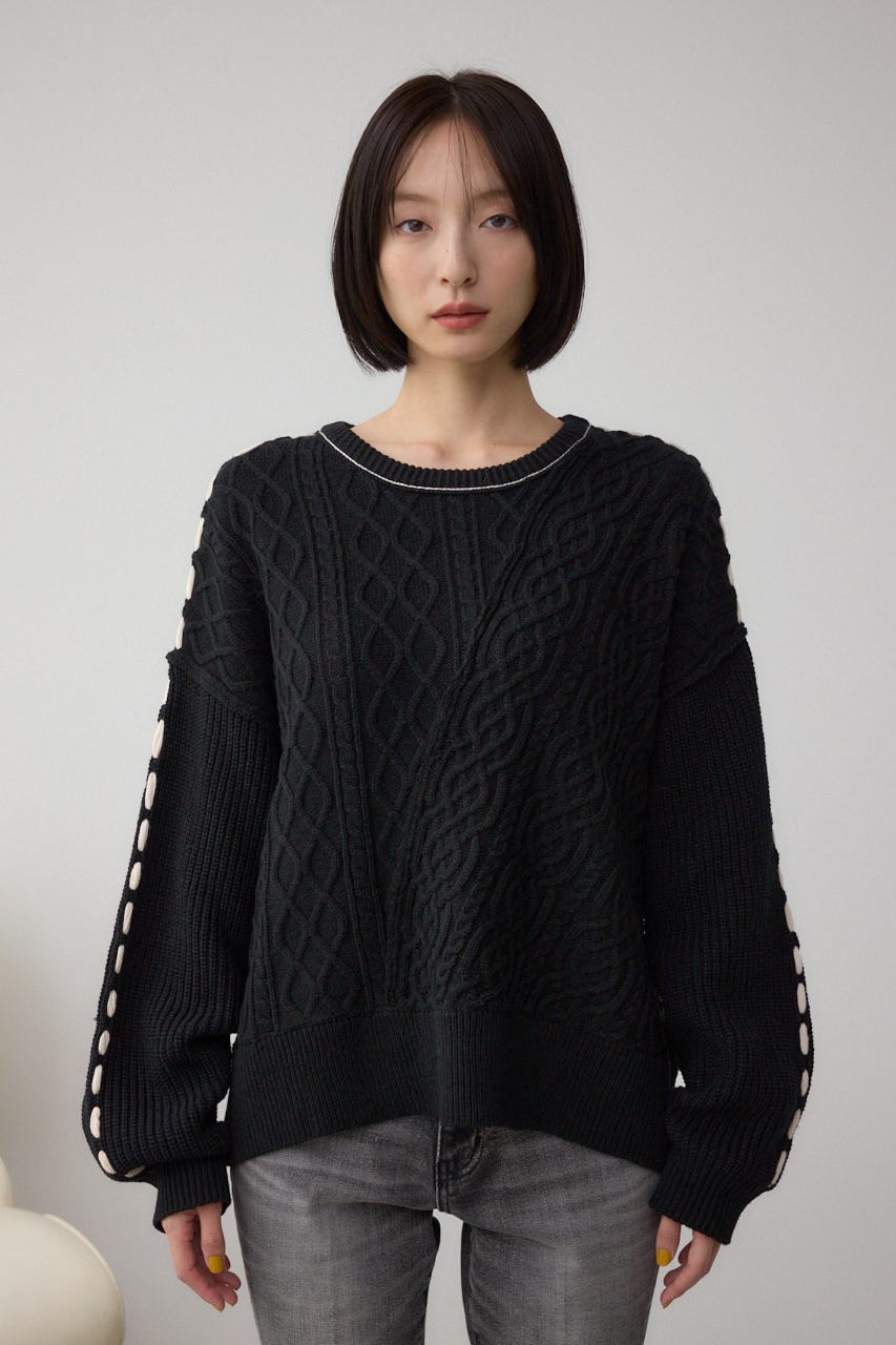 ステッチデザインケーブルニット BLK M