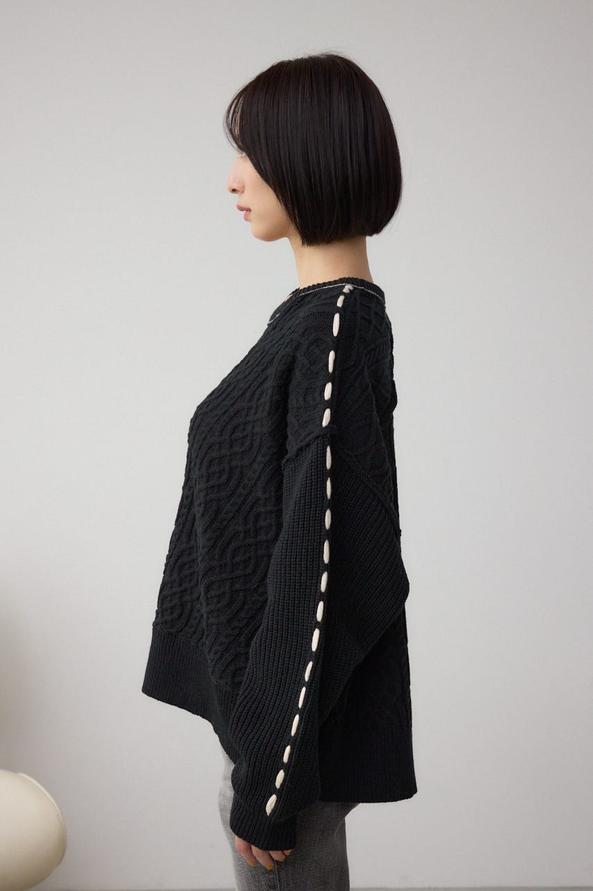 ステッチデザインケーブルニット BLK M