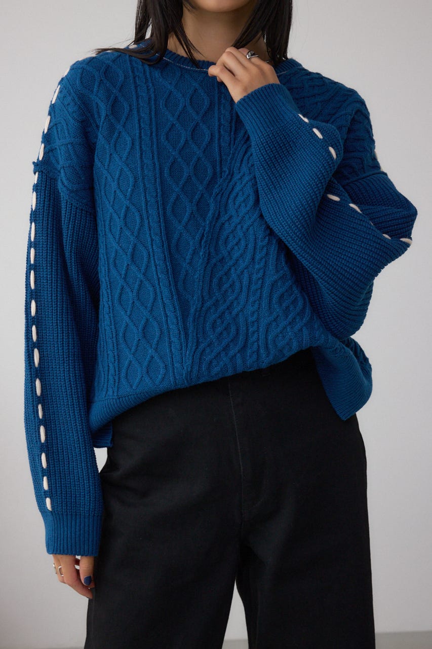ステッチデザインケーブルニット D/BLU M