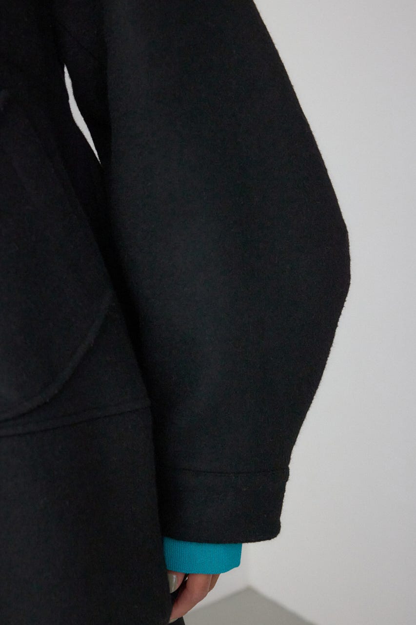 【PLUS】ボリュームスリーブペプラムコート BLK FREE