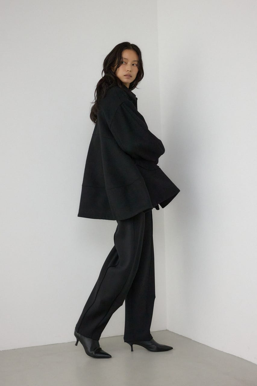 【PLUS】ボリュームスリーブペプラムコート BLK FREE