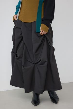 【PLUS】ランダムタックフレアスカート